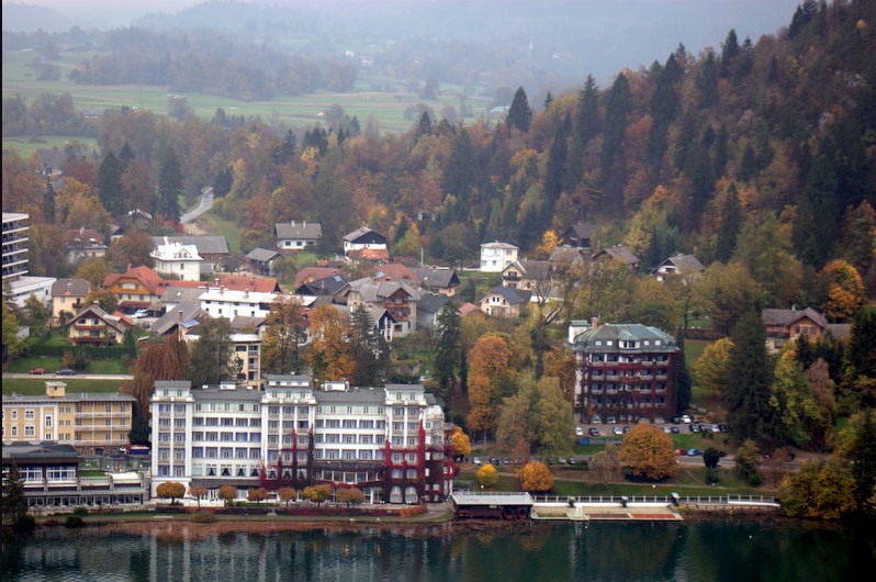  The center of Bled is located on the eastern shore of the lake