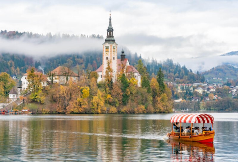 visit the island of Bled.